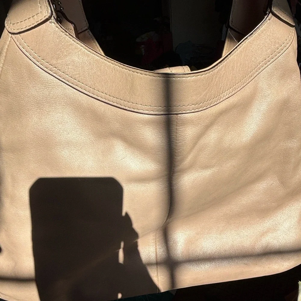 Coach SoHo Madison Lynn Enamel Buckle Hobo - Picture 16 of 16